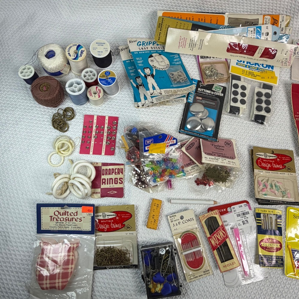 Vintage Sewing Notions Lot Wrights Rick Rack Talon Zippers Needles Buttons Bulk - Picture 2 of 10